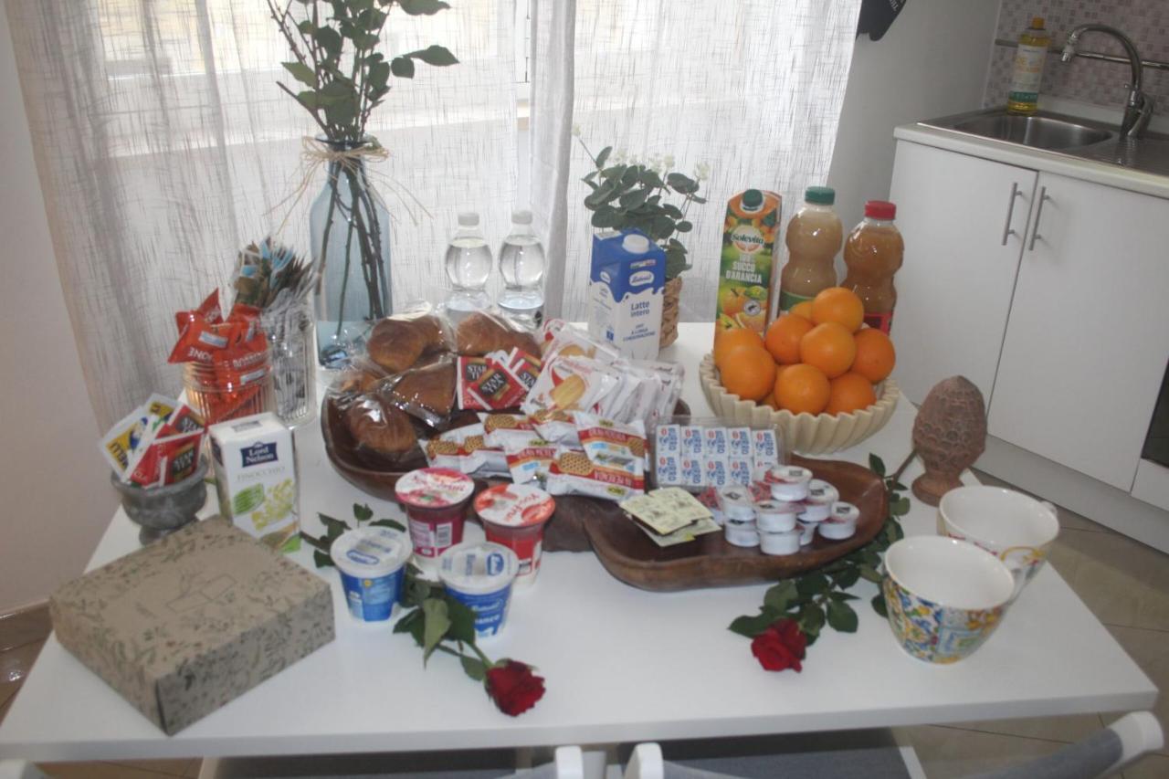 Rosabella Casa Vacanze Bari Bagian luar foto