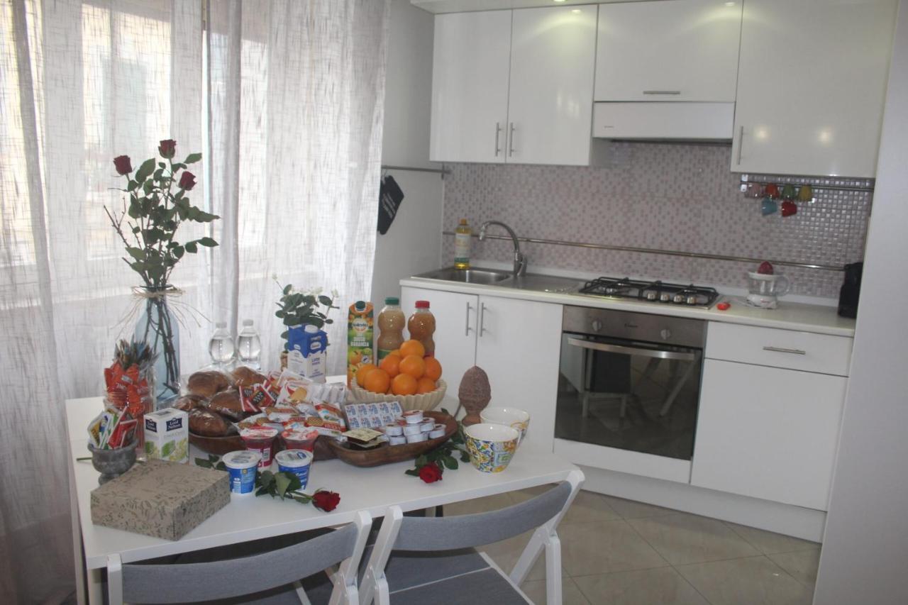 Rosabella Casa Vacanze Bari Bagian luar foto