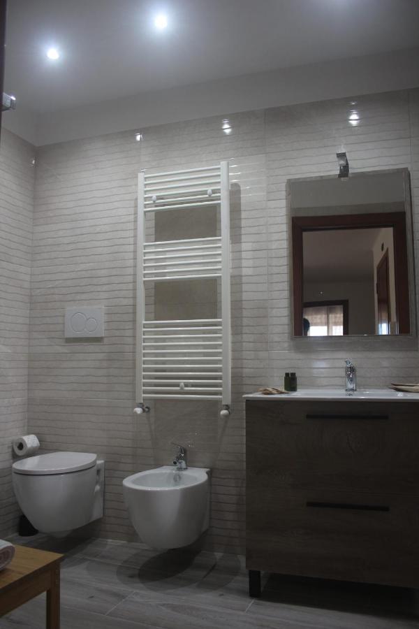 Rosabella Casa Vacanze Bari Bagian luar foto