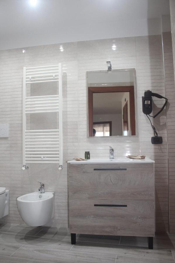 Rosabella Casa Vacanze Bari Bagian luar foto