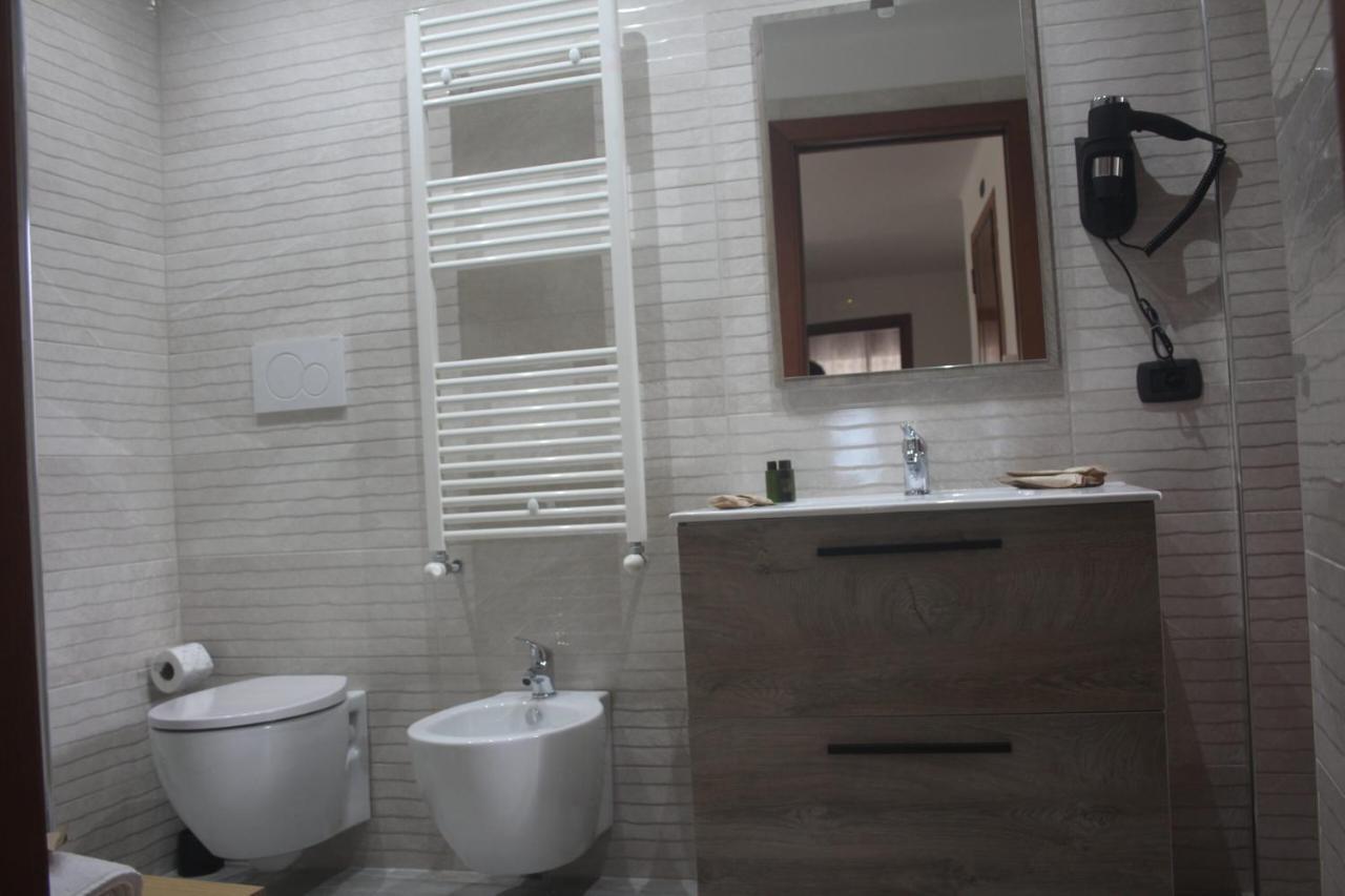 Rosabella Casa Vacanze Bari Bagian luar foto